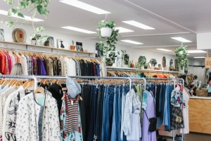 Gambar mau jualan baju jadi lebih menguntungkan? terapkan 6 cara ini - Konsepbisnis.com